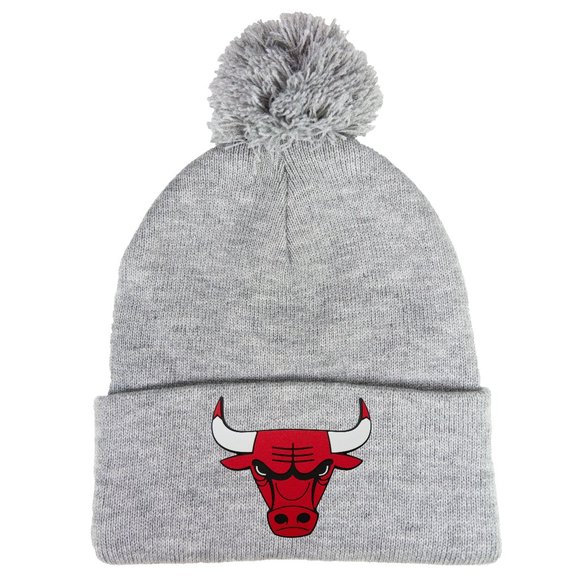 Nike Other - Chicago Bulls 3D  12 in Knit Pom-Pom Top Beanie- Heather Grey